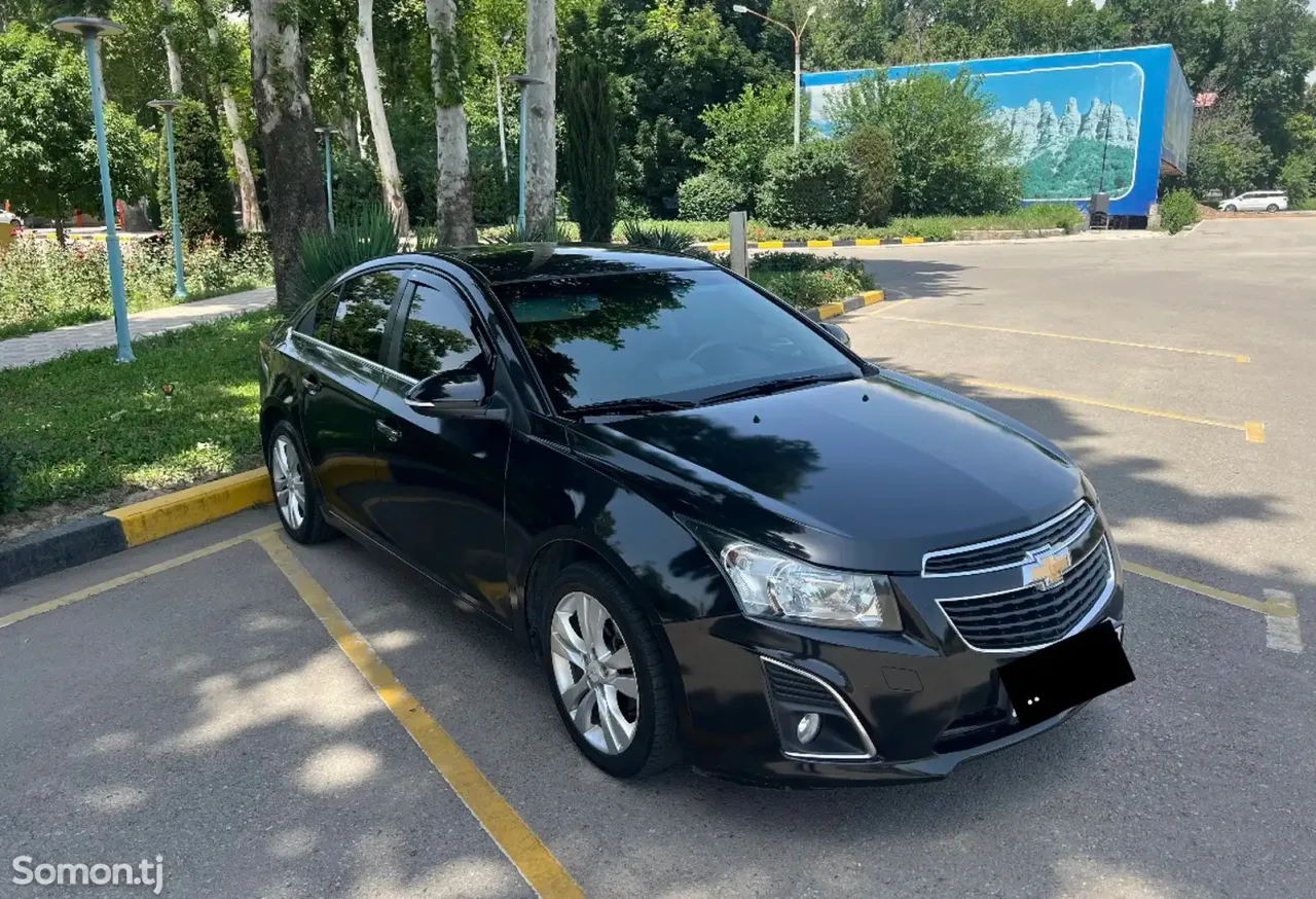 Chevrolet Cruze 2014 · 1.4 AT