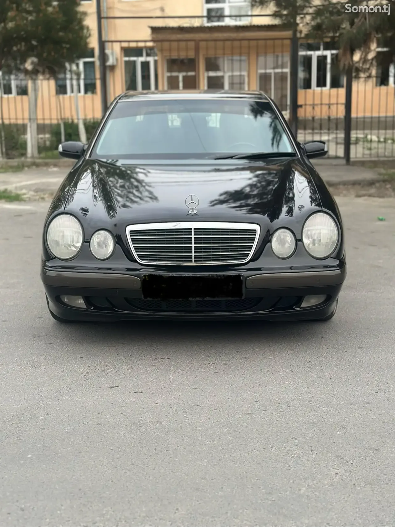 Mercedes-Benz E class 2000 · 2.0 MT