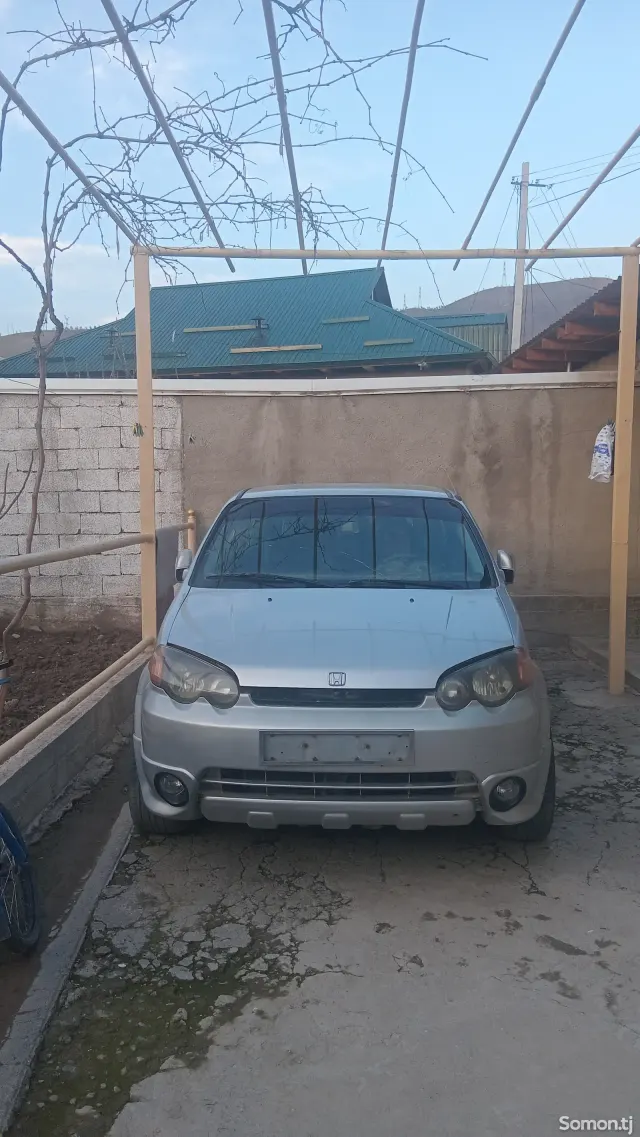 Honda HR-V 2000 · 1.6 MT