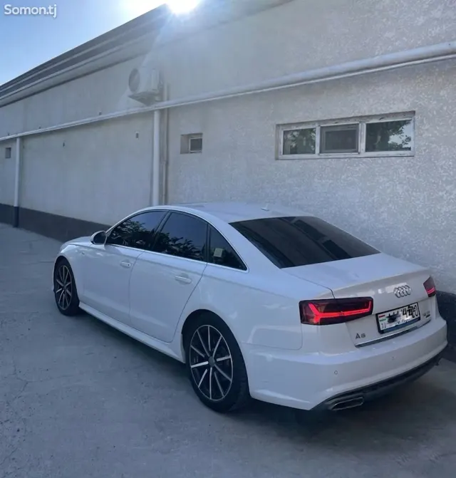 Audi A6 2016 · 3.0 AT