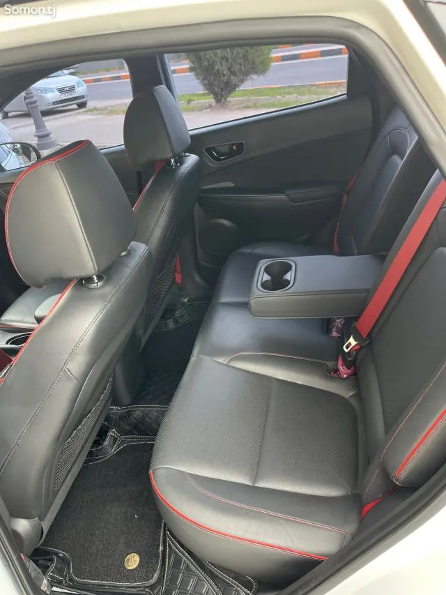 Hyundai Kona 2018 · 1.6 AT