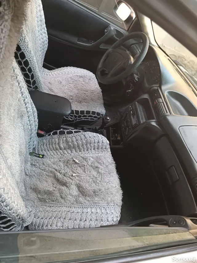 Opel Astra F 1998 · 1.6 MT