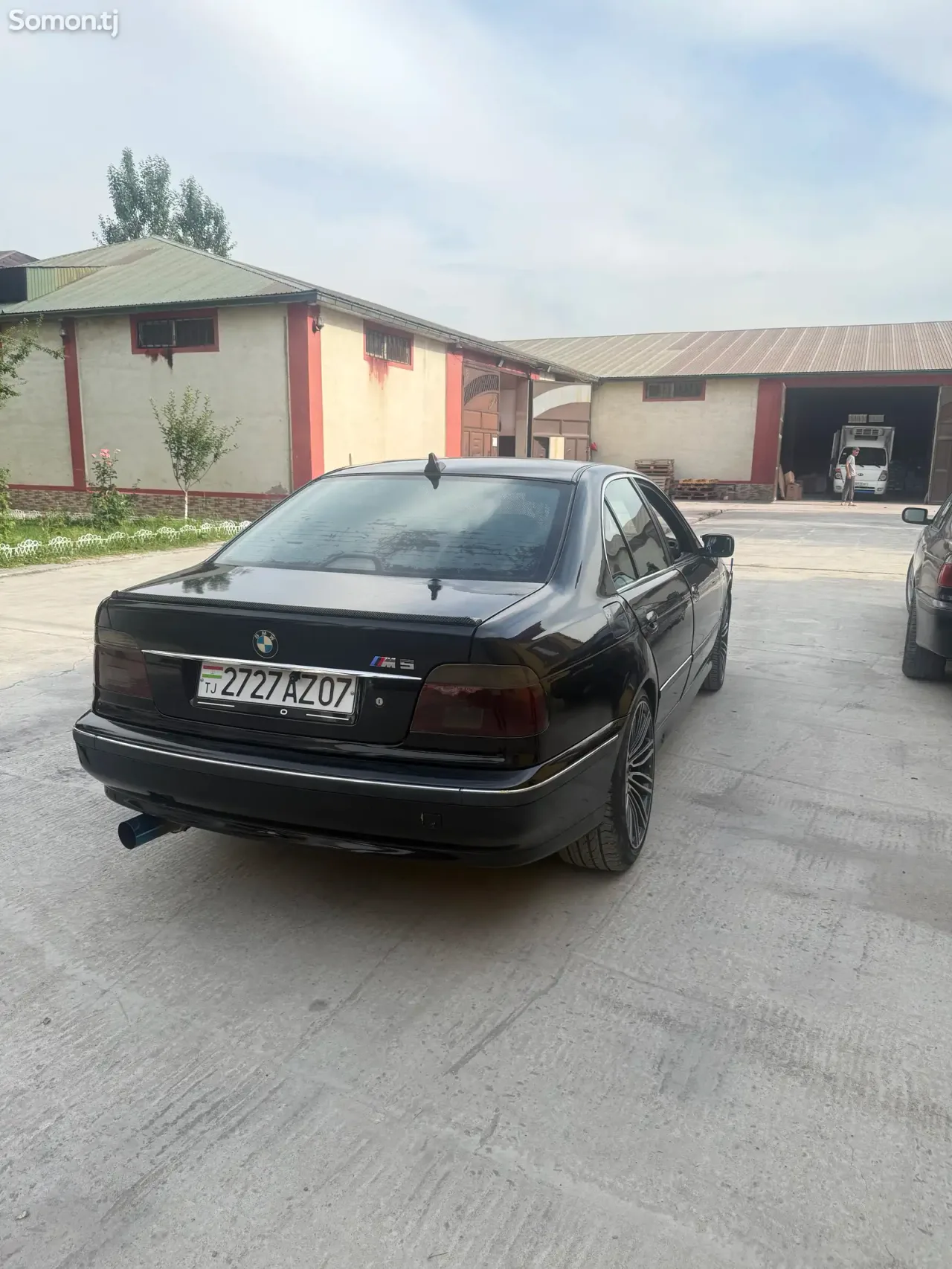BMW 5 series 1987 · 2.5 MT