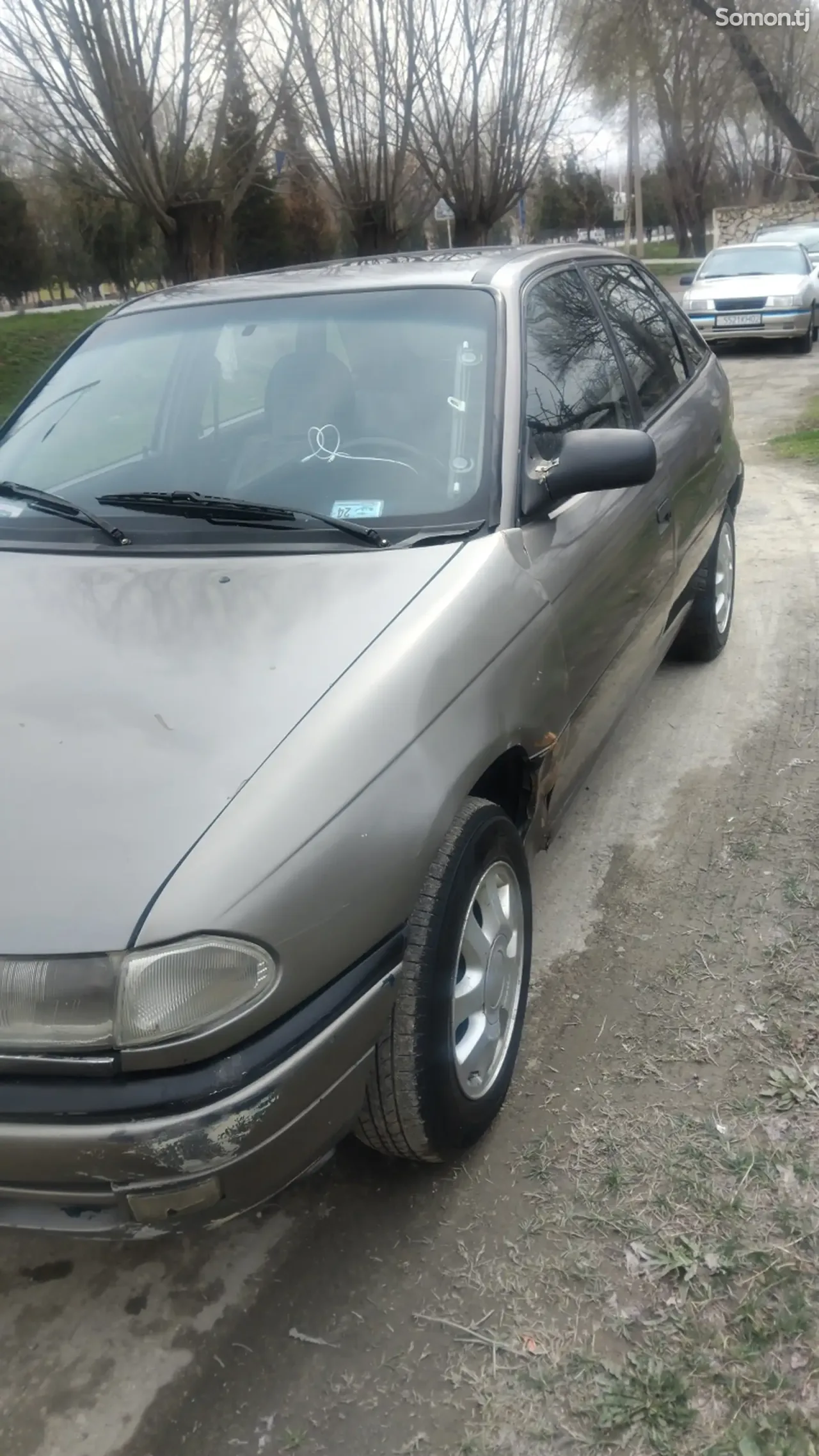 Opel Astra F 1992 · 1.6 MT