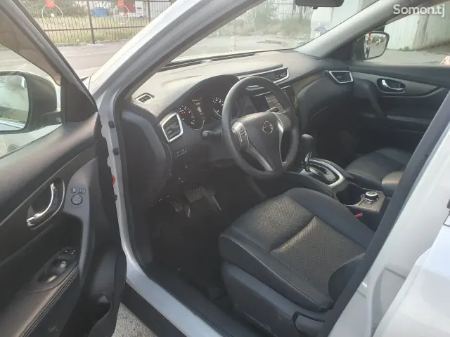 Nissan X-Trail 2014 · 2.0 AT