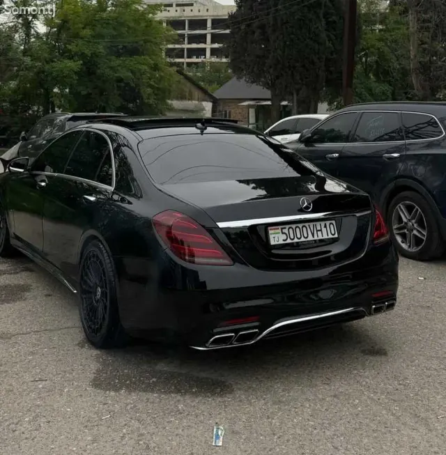 Mercedes-Benz S class 2015 · 3.5 AT