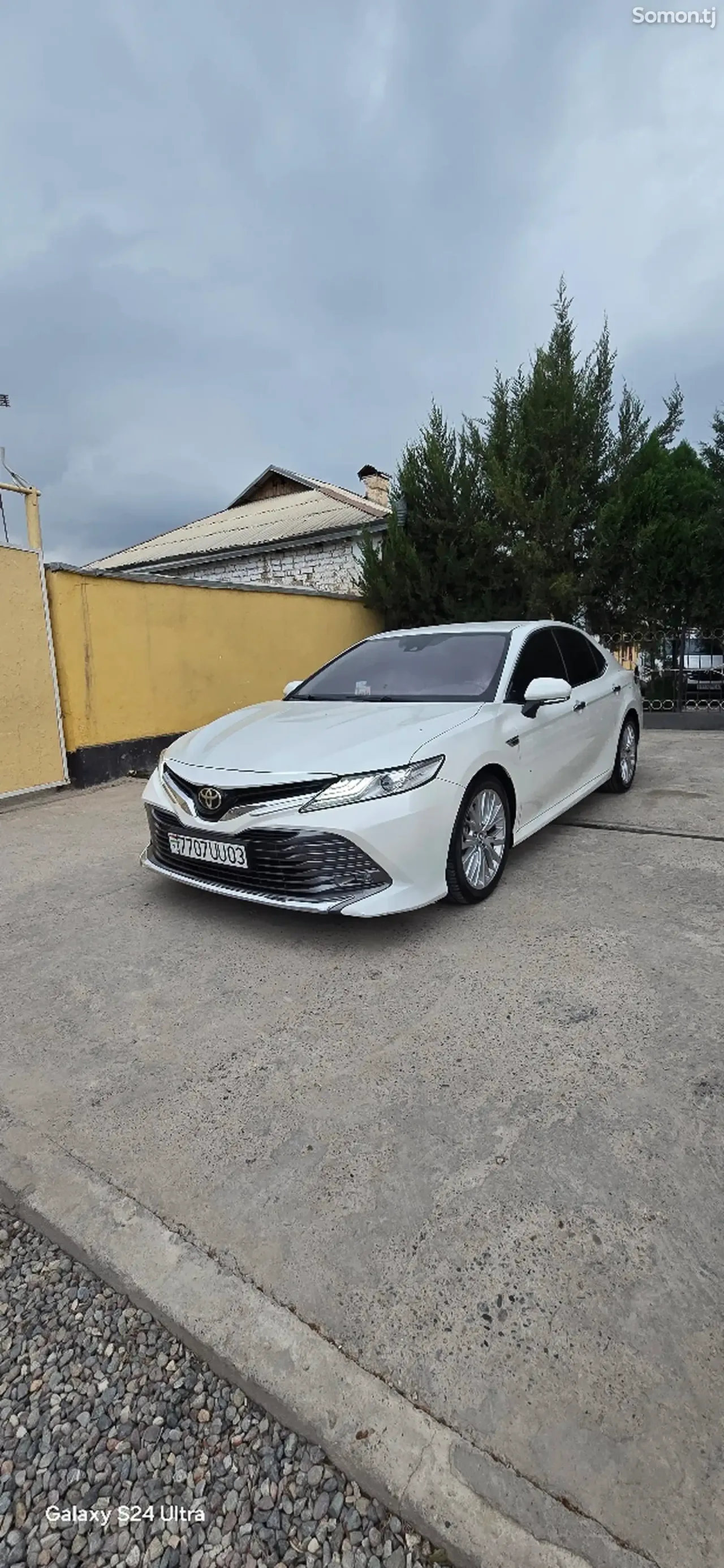 Toyota Camry 2018 · 2.5 AT