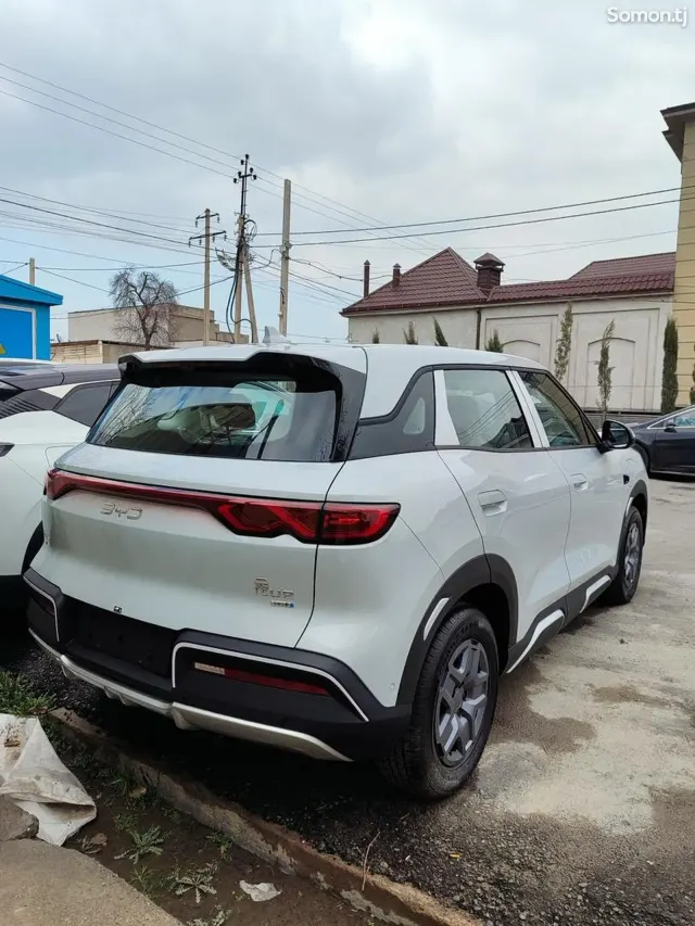 BYD Yuan Up 2026 · AT
