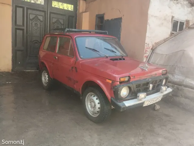 Lada (ВАЗ) Нива 1984 · 1.7 MT