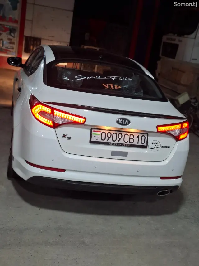 Kia K5 2013 · 2.0 AT