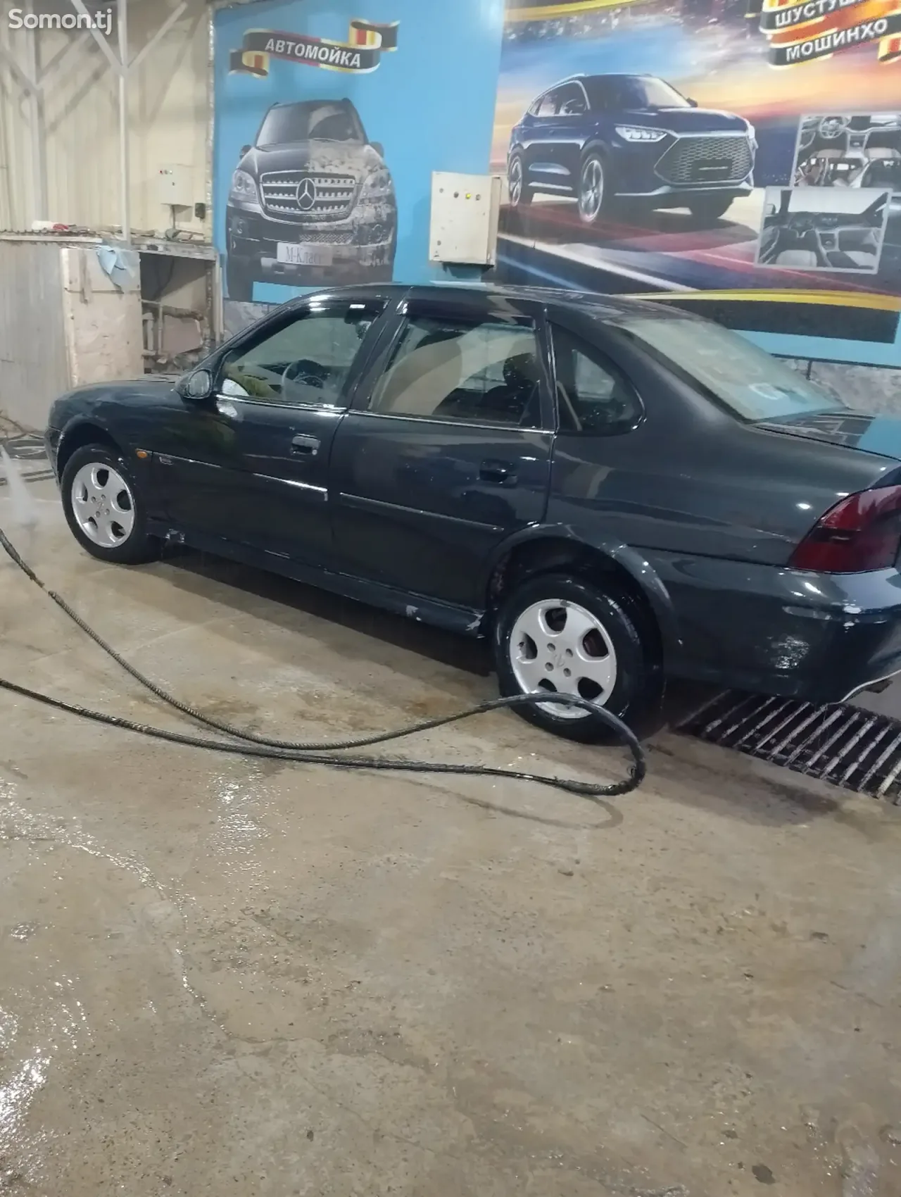 Opel Vectra B 1996 · 1.6 MT