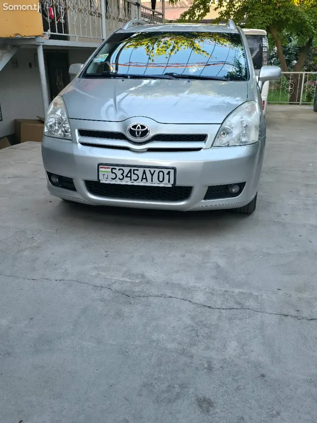 Toyota Verso 2006 · 1.8 MT