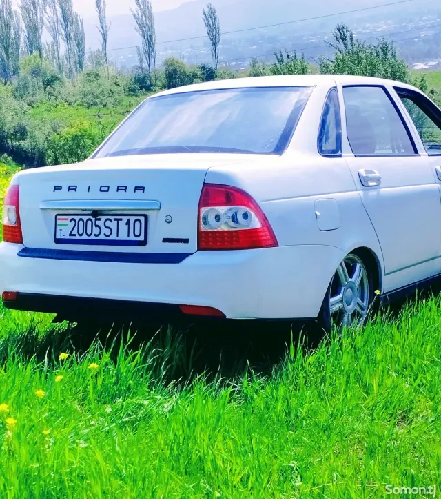 Lada (ВАЗ) Priora 2012 · 1.7 MT
