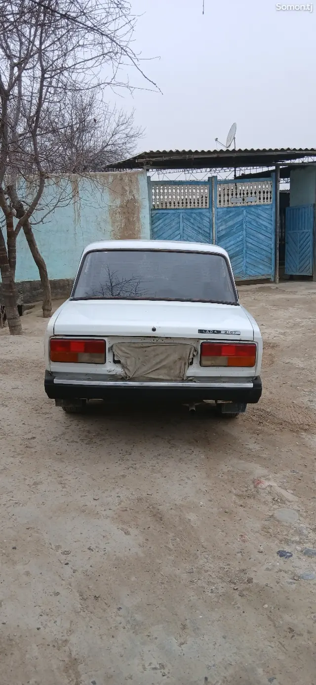 Lada (ВАЗ) 2107 2002 · 1.5 MT
