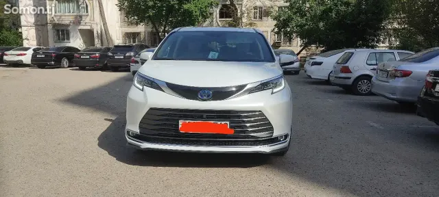 Toyota Sienna 2024 · 2.5 AT