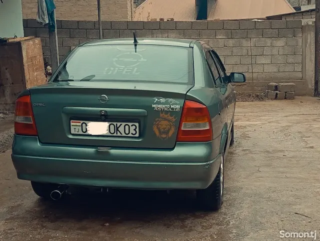Opel Astra G 2000 · 1.8 MT