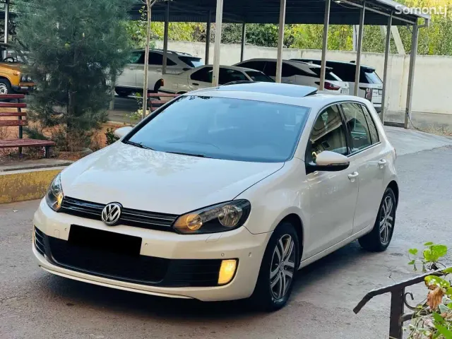Volkswagen Golf 2012 · 2.0 AT