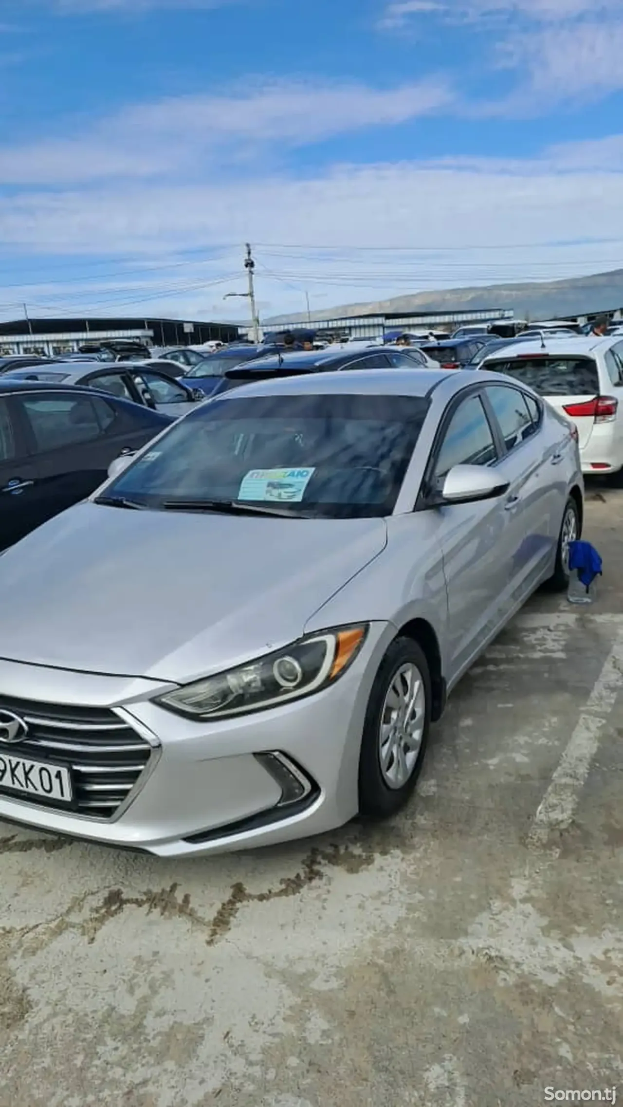 Hyundai Elantra 2016 · 2.0 AT