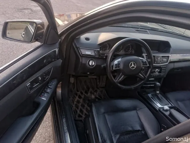 Mercedes-Benz E class 2012 · 2.0 AT