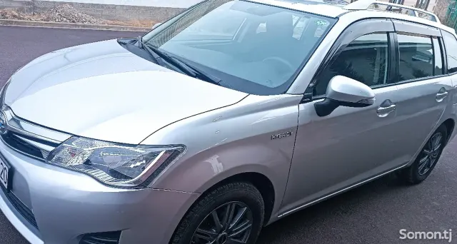 Toyota Corolla 2015 · 1.5 AT