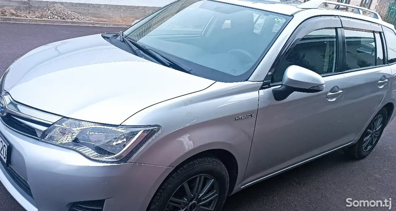 Toyota Corolla 2015 · 1.5 AT