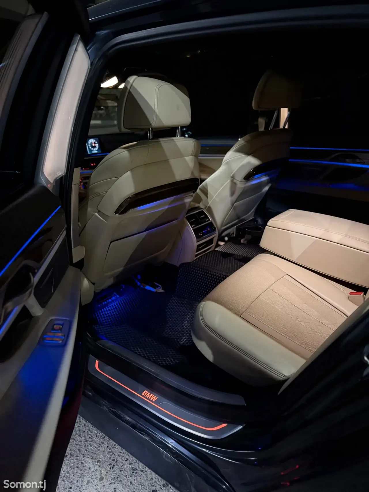 BMW 7 series 2017 · 3.0 AT