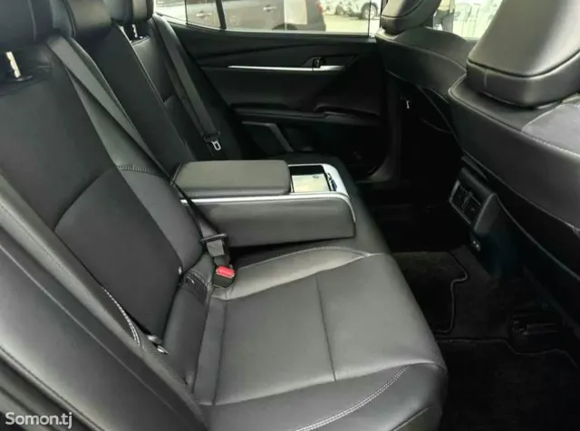 Toyota Camry 2026 · 2.5 AT
