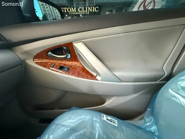 Toyota Camry 2011 · 2.5 AT