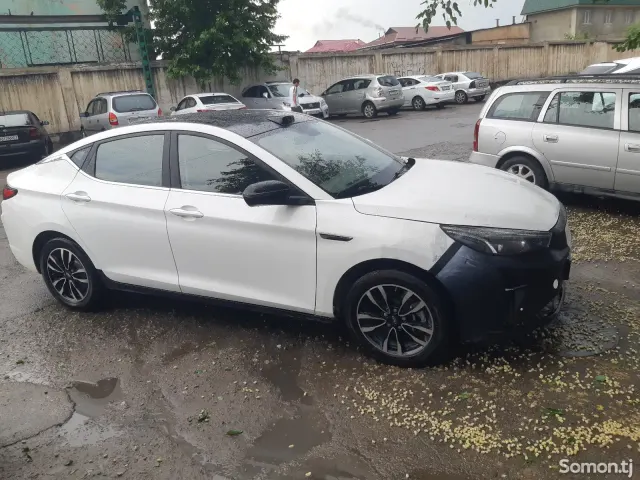 JAC J7 2023 · AT