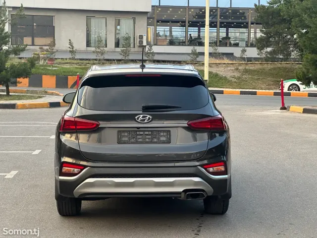 Hyundai Santa Fe 2020 · 2.4 AT
