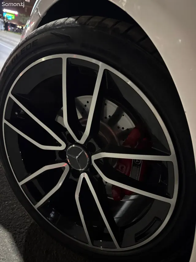 Mercedes-Benz E class 2015 · 3.0 AT