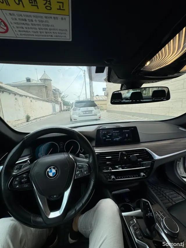 BMW M5 2017 · 3.0 AT