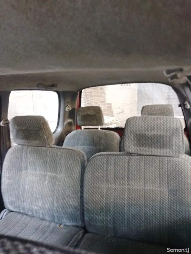 Nissan Serena 1995 · 1.5 MT