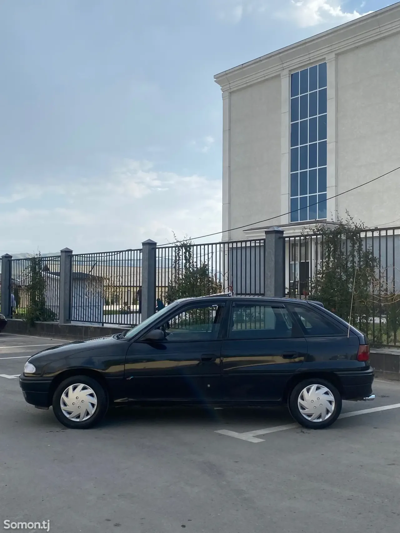 Opel Astra F 1995 · 1.6 MT