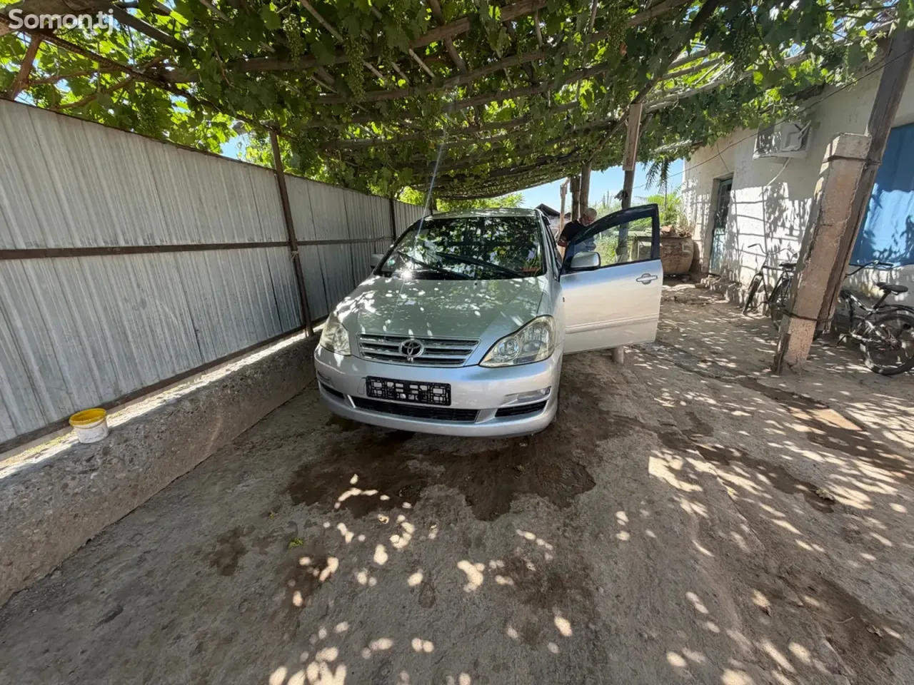 Toyota Ipsum 2007 · 2.4 MT