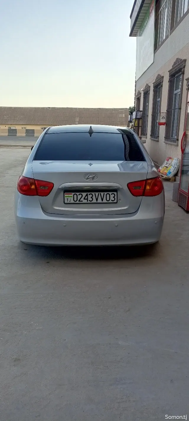 Hyundai Avante 2007 · 1.6 AT