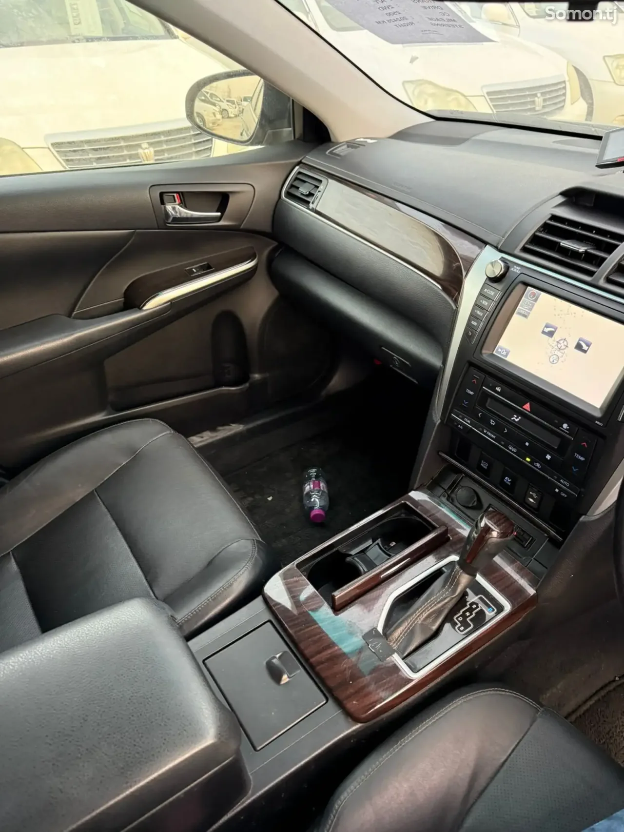 Toyota Camry 2016 · 2.5 AT