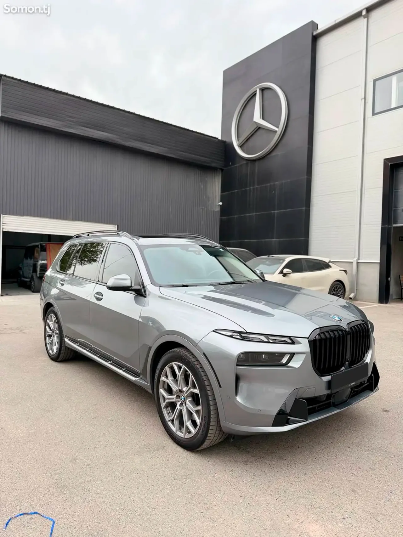BMW X7 2024 · 4.0 AT