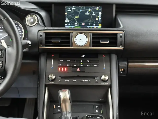 Lexus IS series 2019 · 2.0 AT