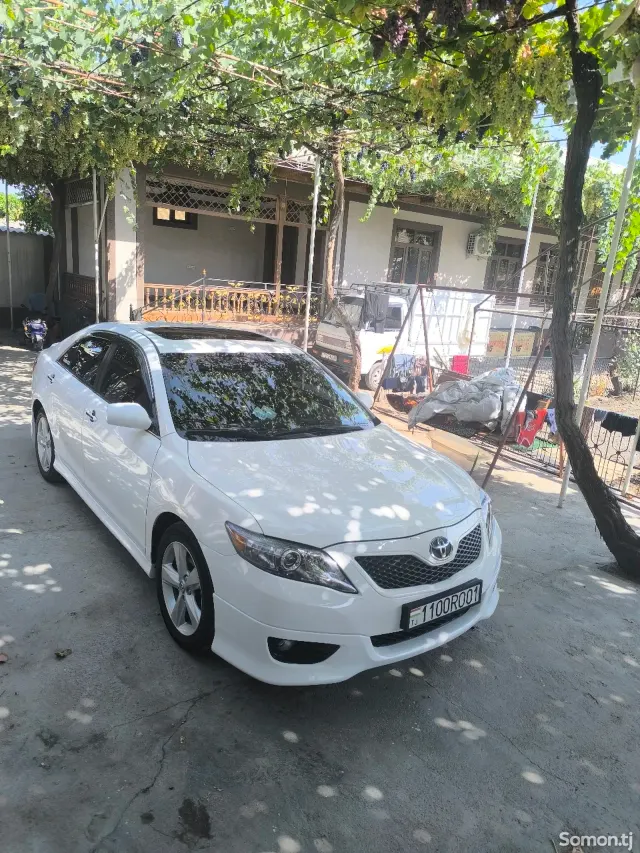 Toyota Camry 2010 · 2.5 AT