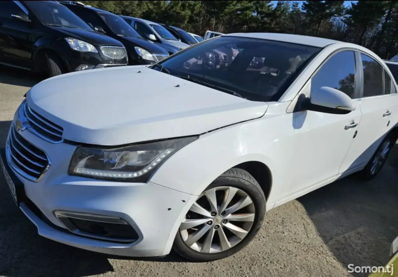 Chevrolet Cruze 2015 · 1.4 AT