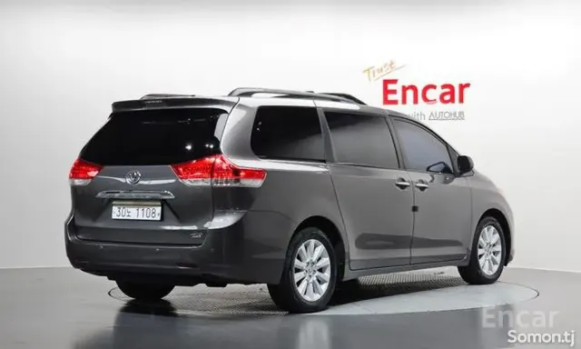 Toyota Sienna 2014 · 3.5 AT