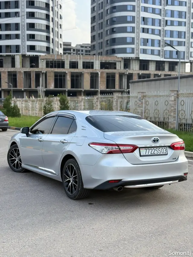 Toyota Camry 2018 · 2.5 AT