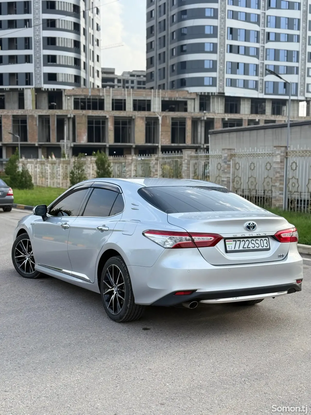 Toyota Camry 2018 · 2.5 AT