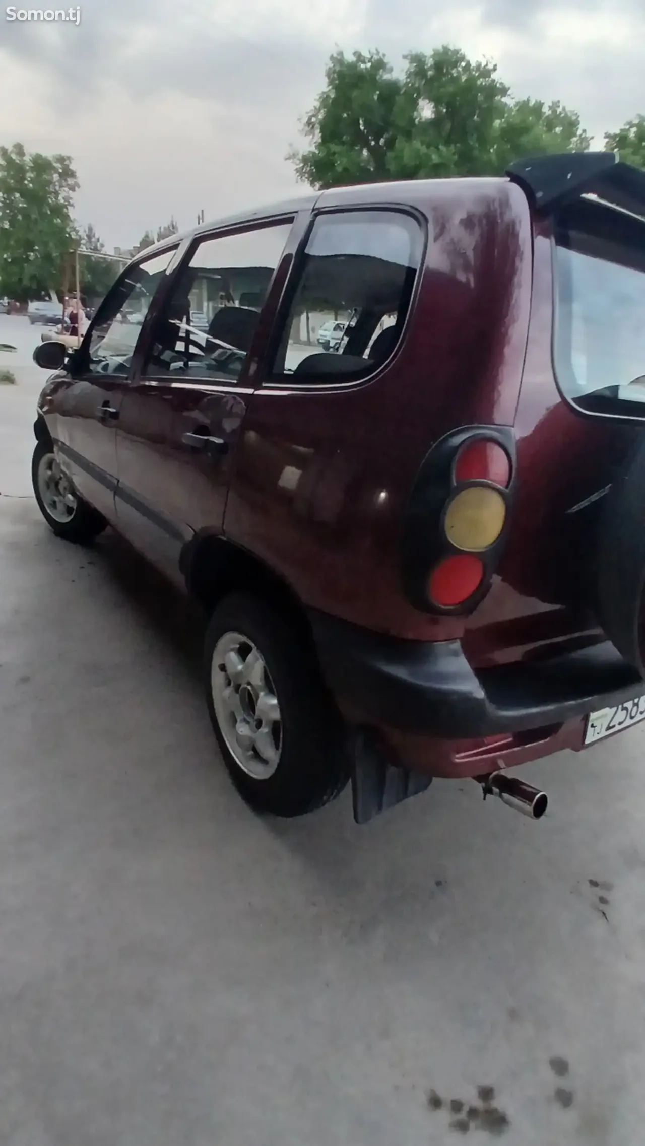 Chevrolet Niva 2004 · 1.6 MT