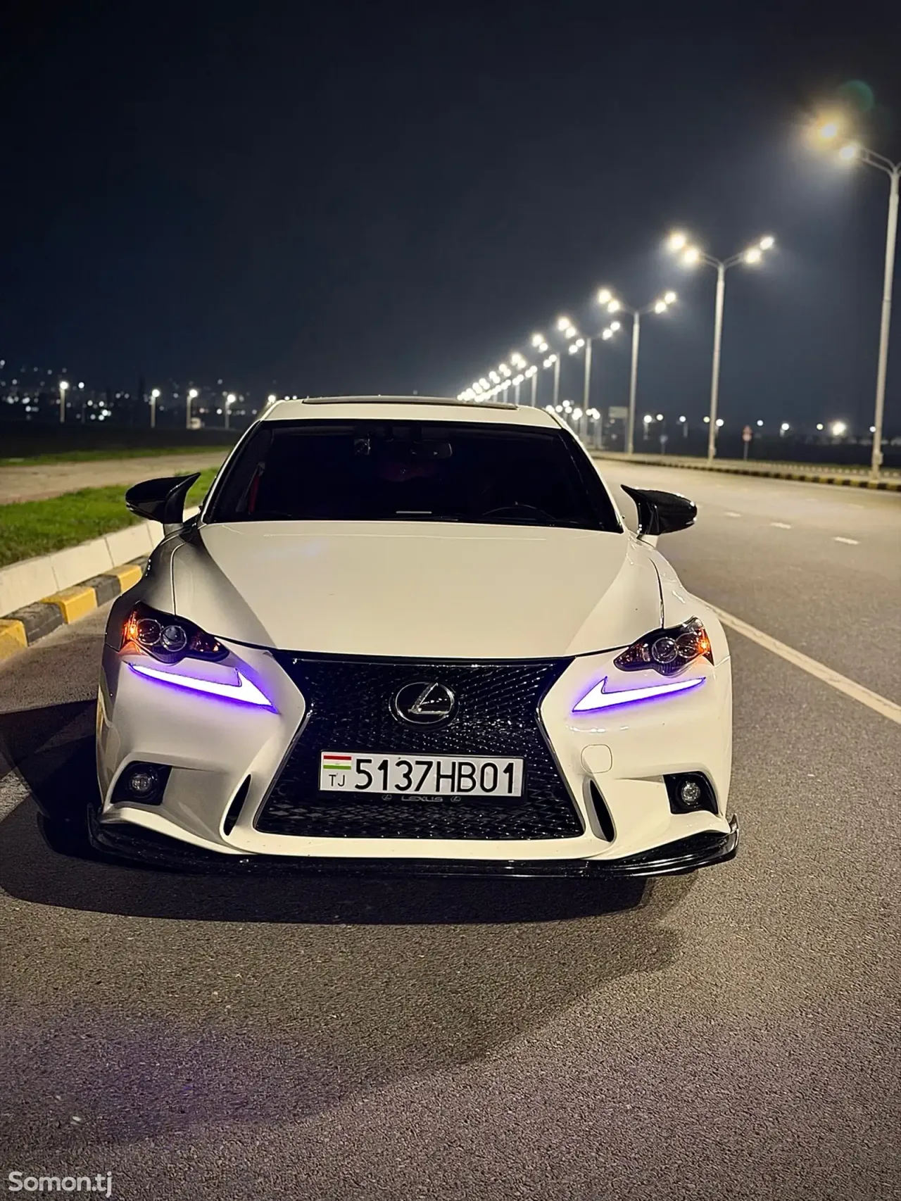 Lexus IS series 2015 · 2.5 AT