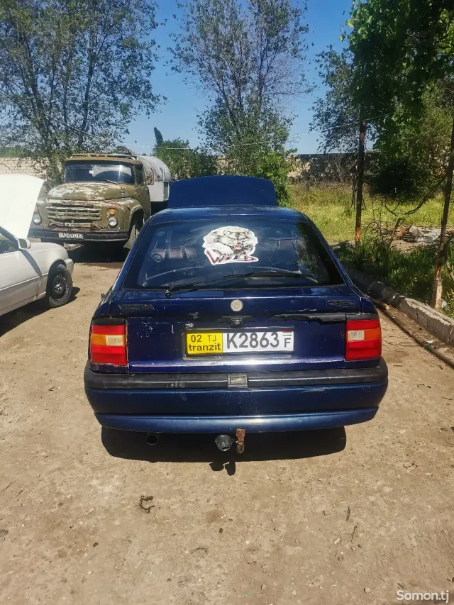 Opel Astra F 1993 · MT