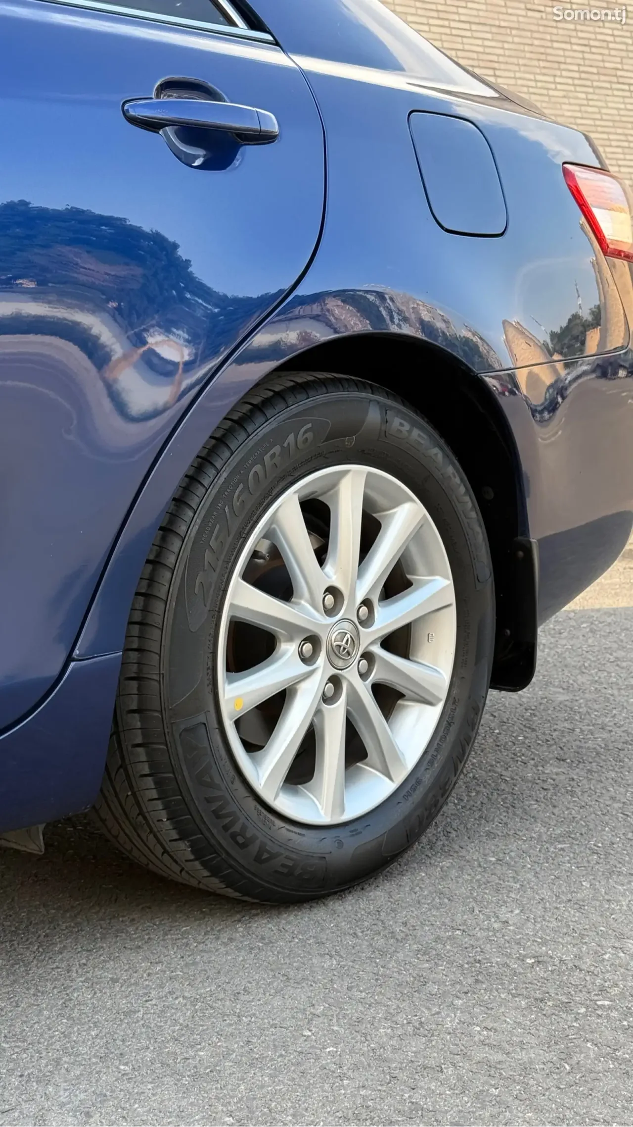 Toyota Camry 2011 · 2.5 AT