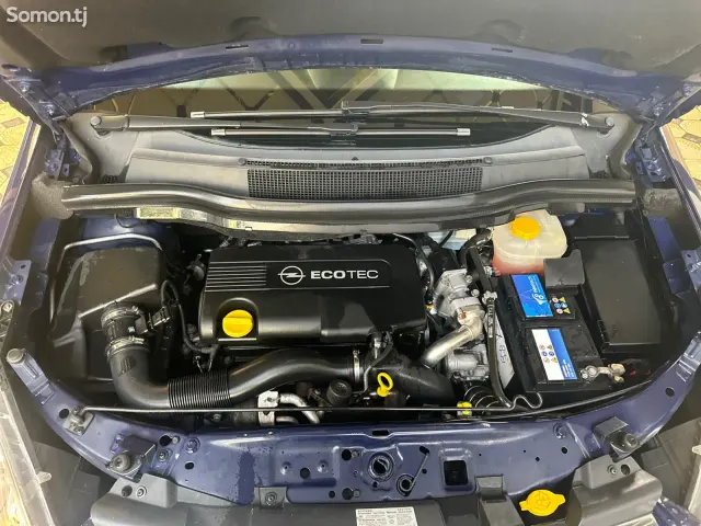 Opel Zafira 2014 · 1.7 MT