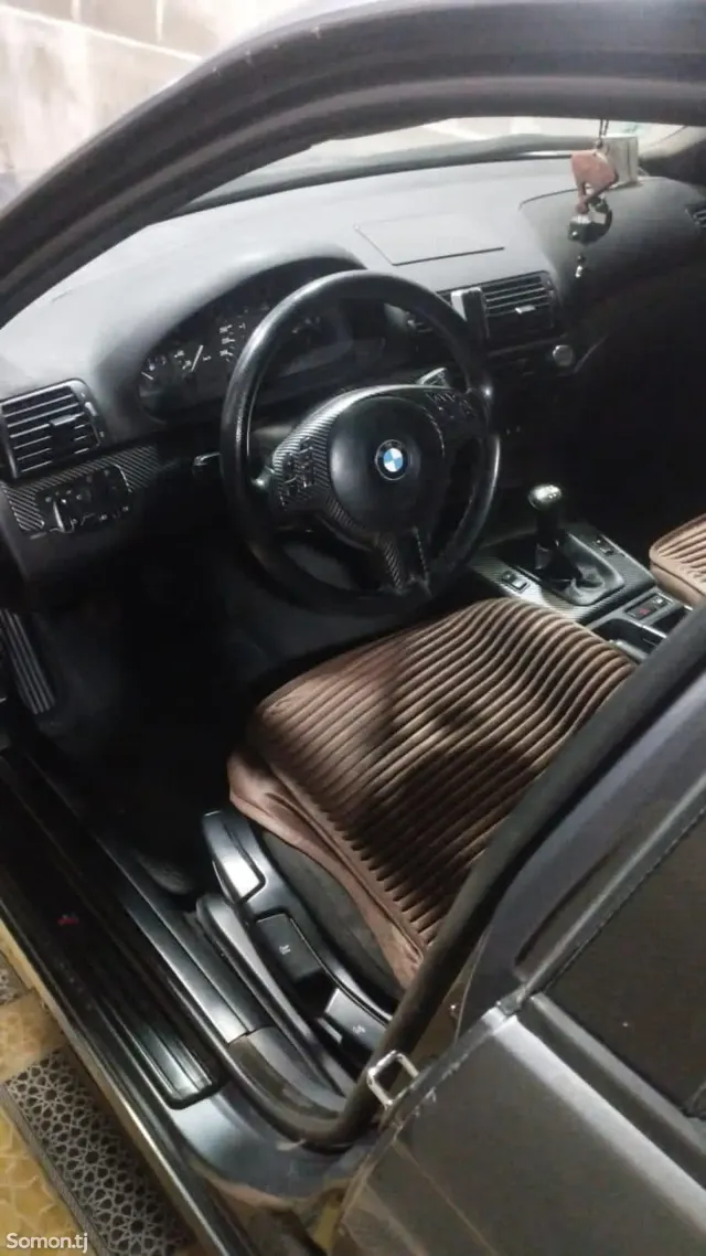 BMW 3 series 2003 · 2.0 MT